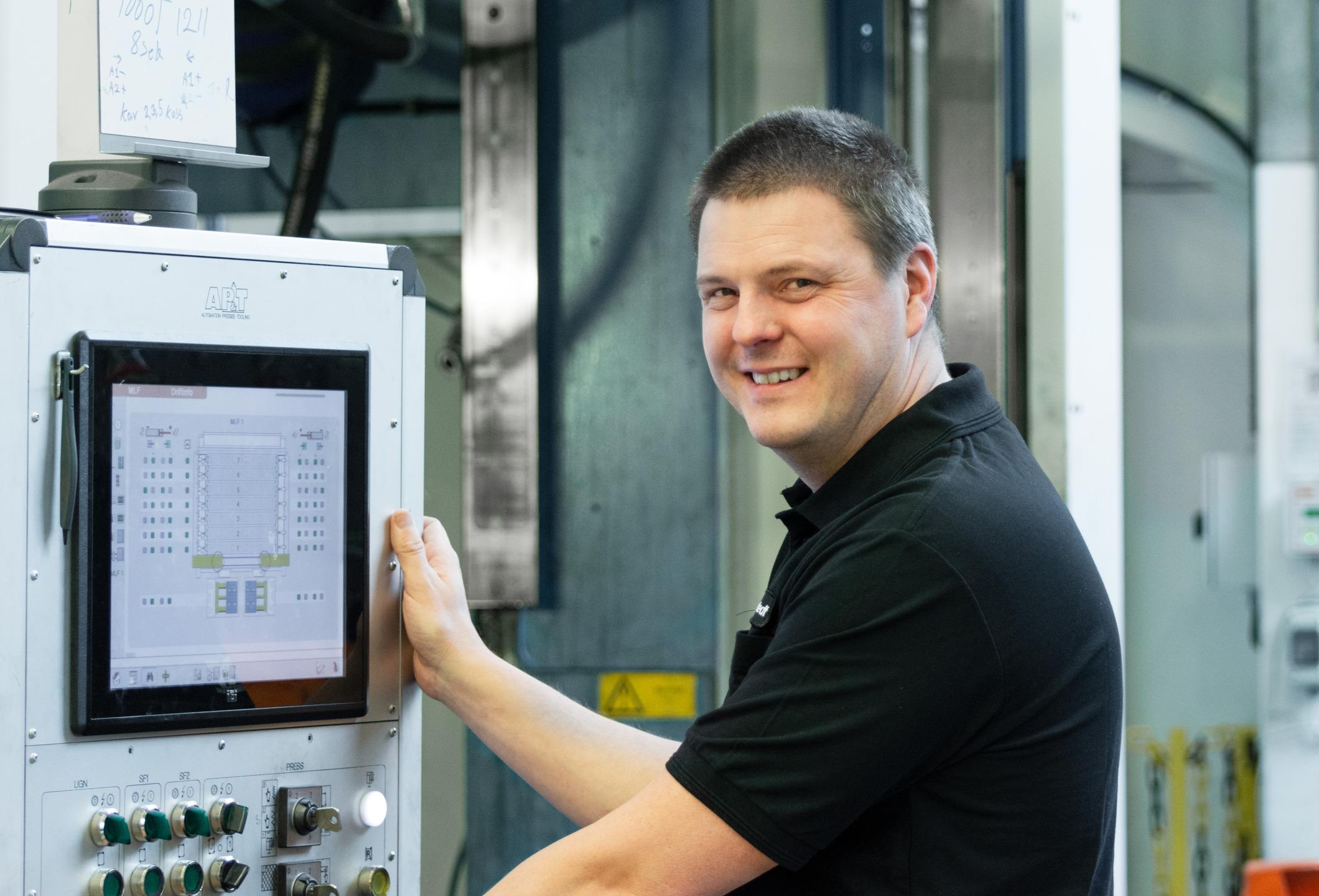 アンドレアス・クロンステッド（Andreas Kronstedt） ‐ AP&T トレーナー 兼 サービス技術者